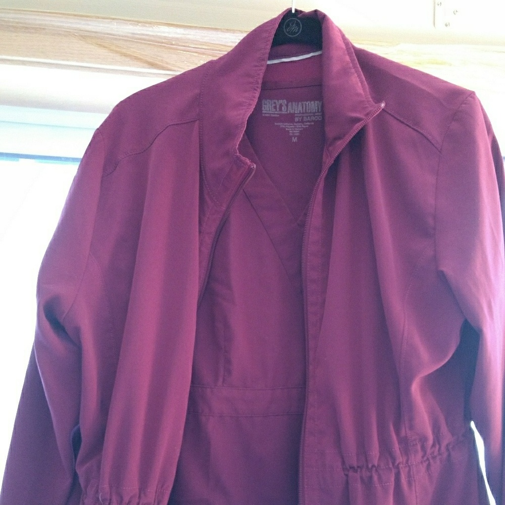 Scrub jacket